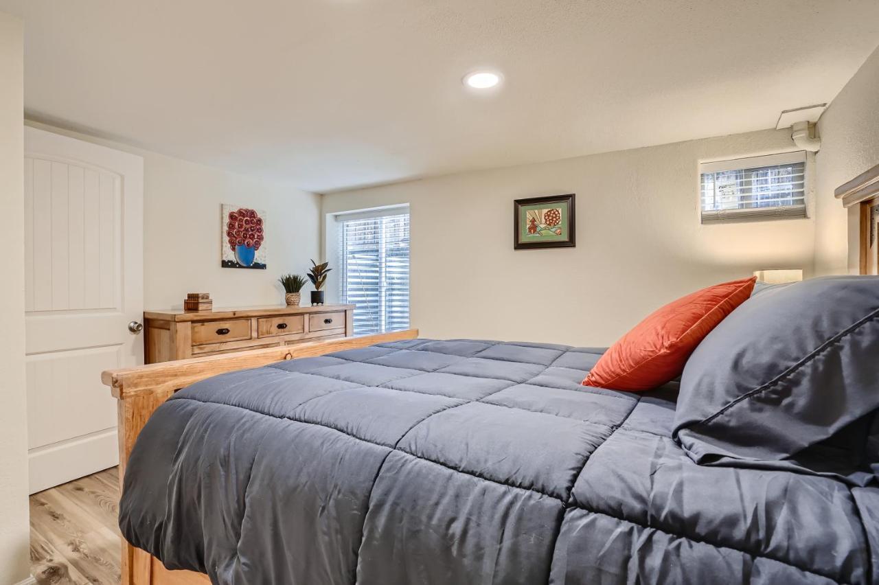 Sloans Lake Getaway - Basement Apartment Near Broncos And Downtown Denver Lakewood Kültér fotó